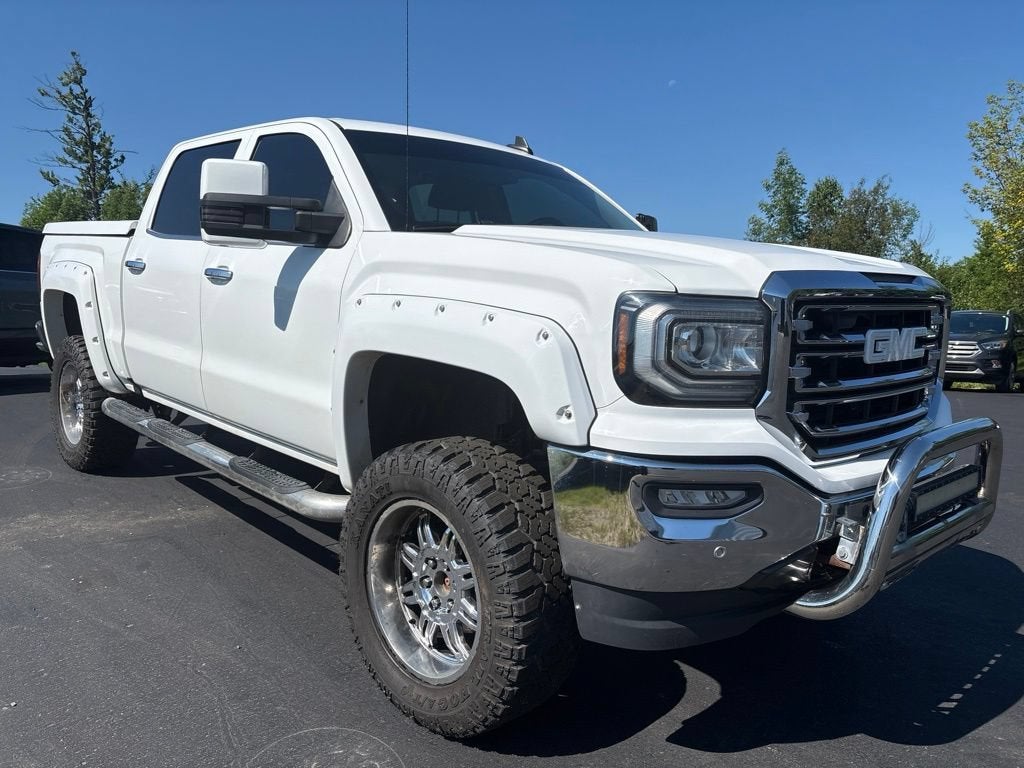 2017 GMC Sierra 1500 SLT in Summit White — front three-quarter view